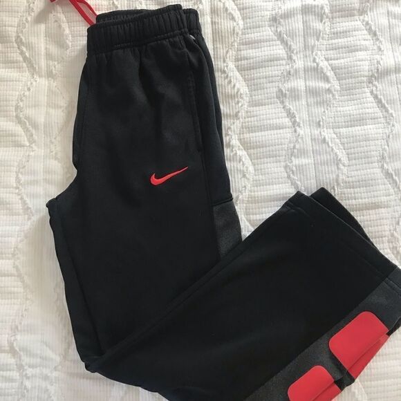 Nike boys thermal fit sports pants size M - Picture 1 of 2